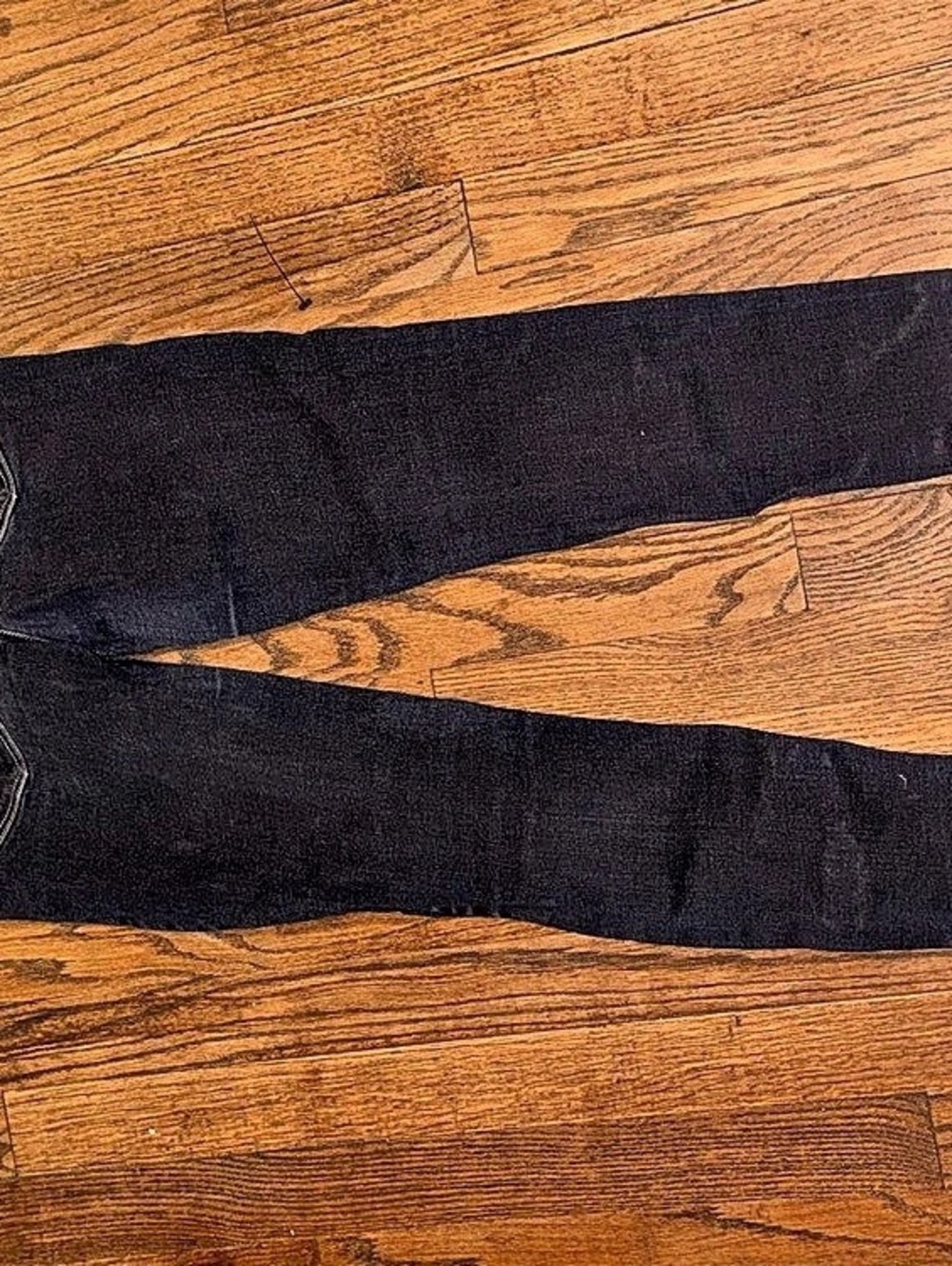 American Eagle Super Stretch Skinny Jeans in dark wash Size Medium